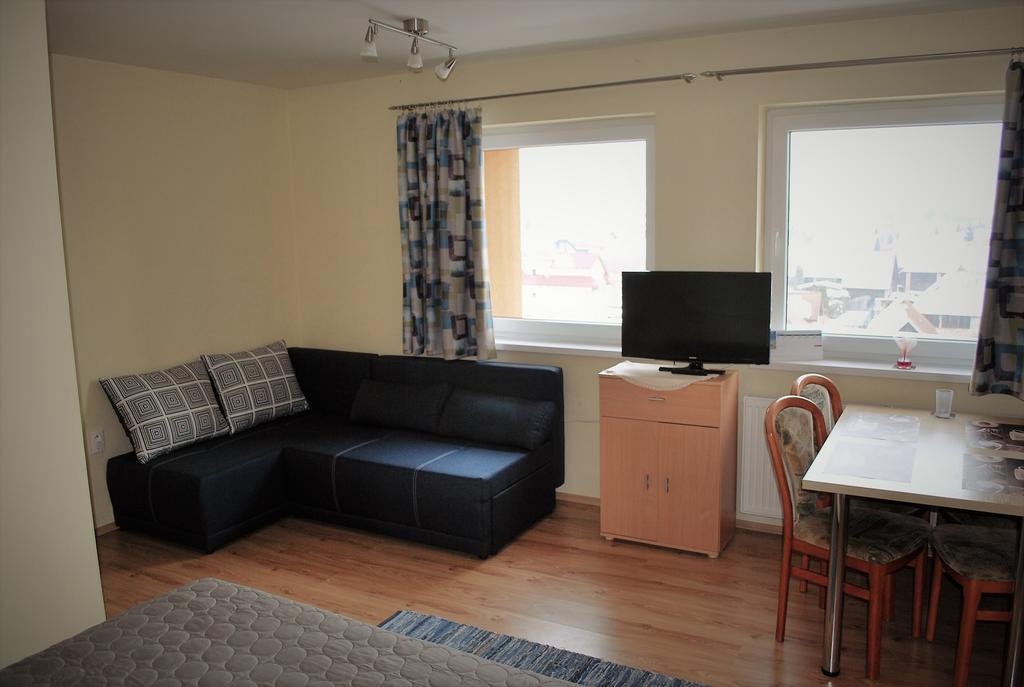 Beska Apartment Bešeňová Екстериор снимка