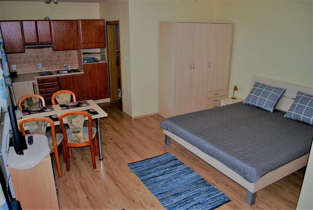 Beska Apartment Bešeňová Екстериор снимка