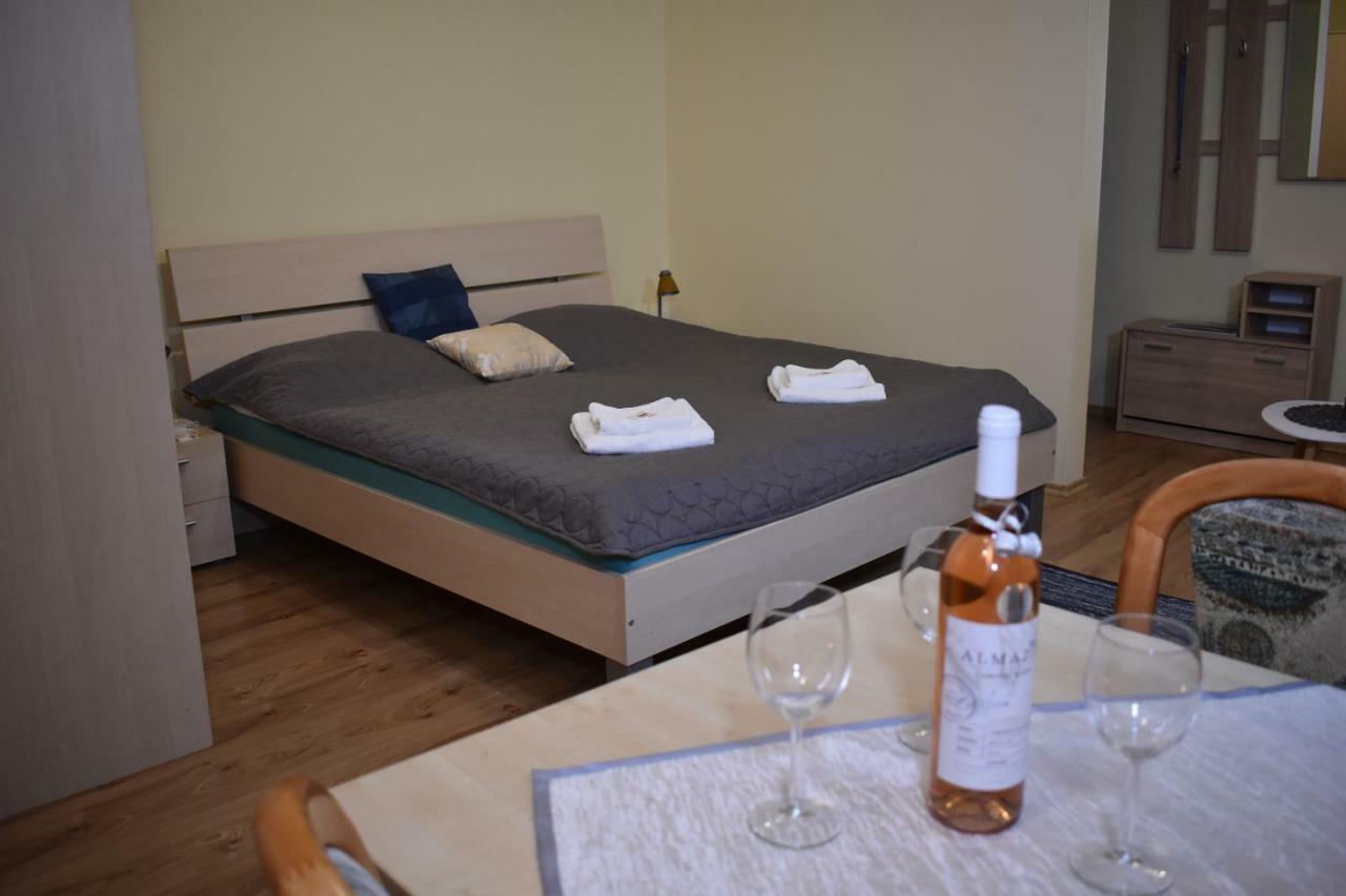Beska Apartment Bešeňová Екстериор снимка