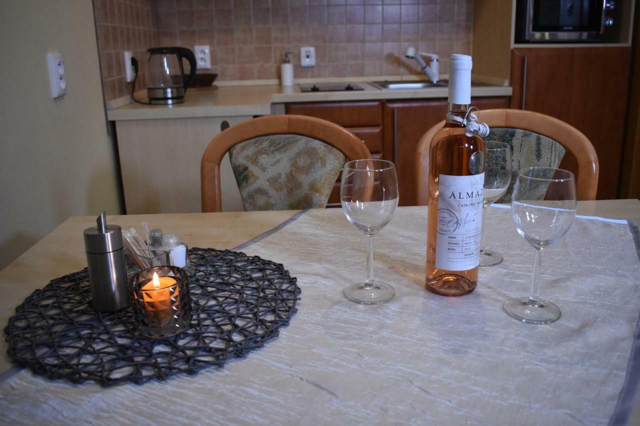Beska Apartment Bešeňová Екстериор снимка